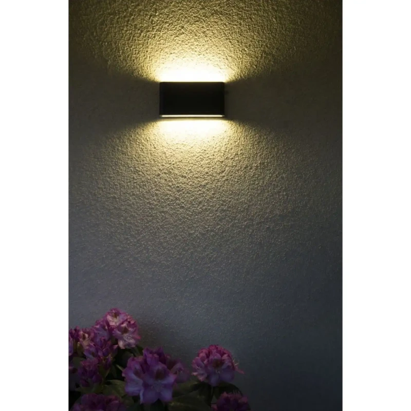 Slim M1016 DG lampa na elewację domu i garażu