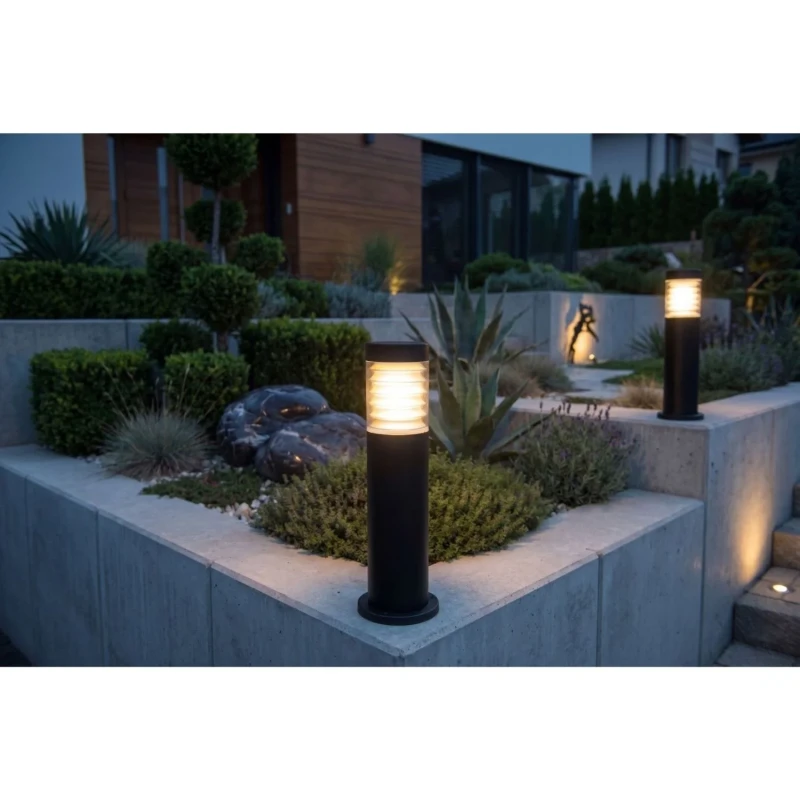 Czarna lampa ogrodowa JOY 91065L-500 BL